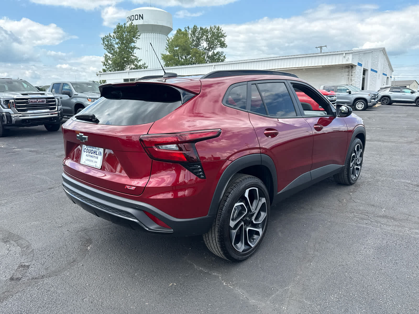 Certified 2025 Chevrolet Trax RS FWD image 5