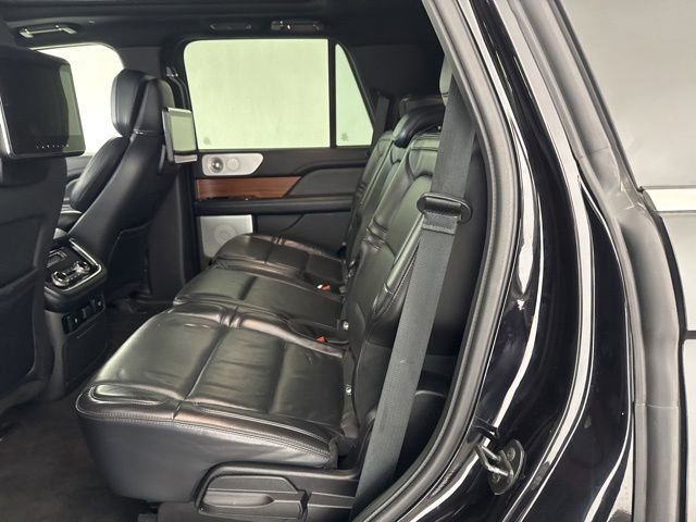 Used 2019 Lincoln Navigator Reserve w/ Cargo Package image 28