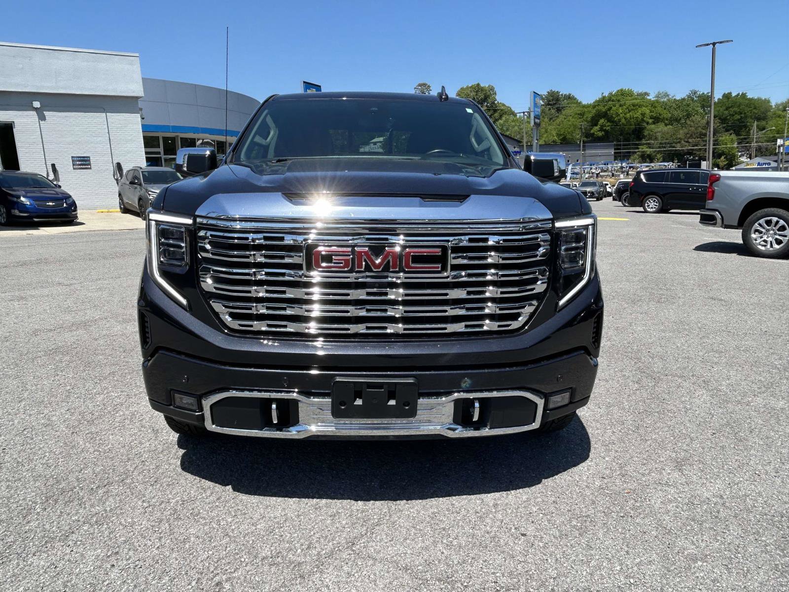 Used 2023 GMC Sierra 1500 Denali w/ Denali Reserve Package AWD/4WD image 7