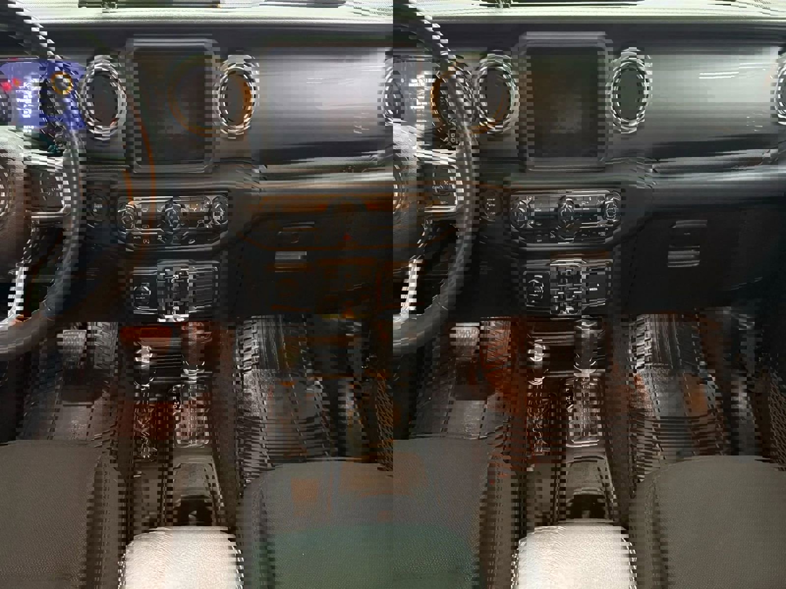 Used 2019 Jeep Wrangler Unlimited Sahara image 8