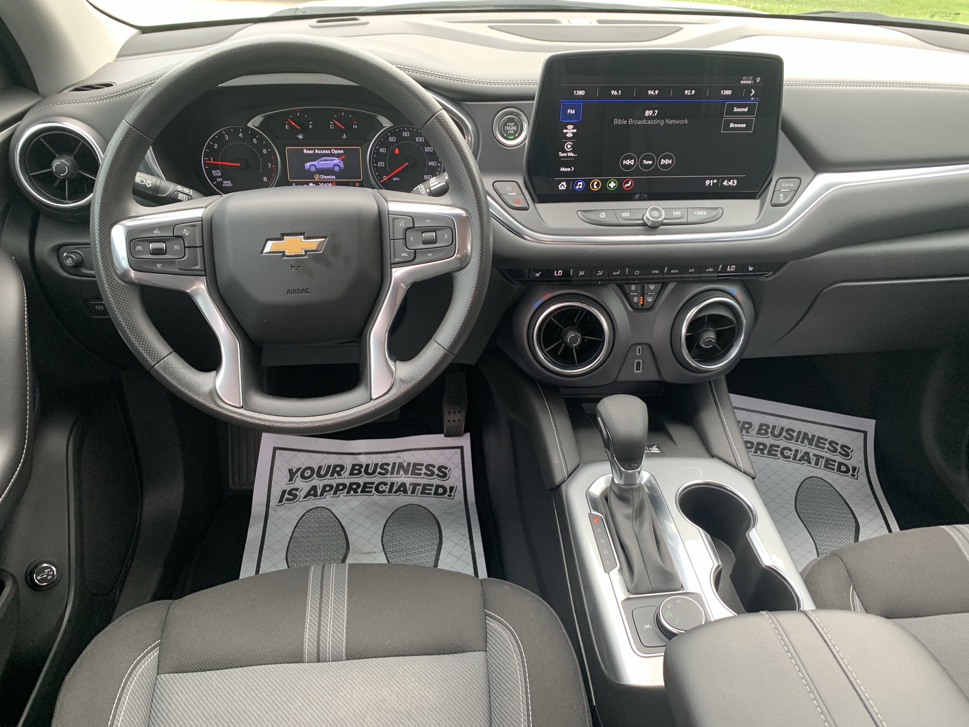 Used 2023 Chevrolet Blazer LT w/ Convenience Package FWD image 24