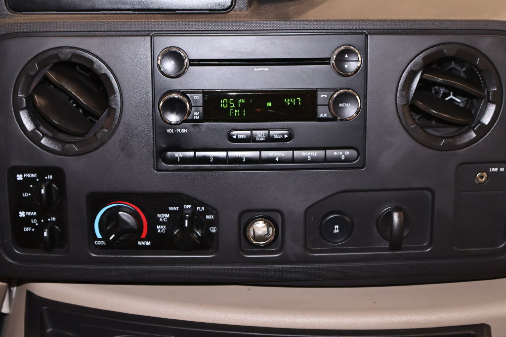 Used 2009 Ford E-350 and Econoline 350 XL RWD image 23