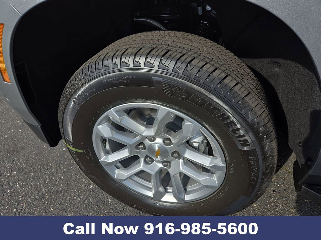 New 2026 Chevrolet Suburban LT image 37