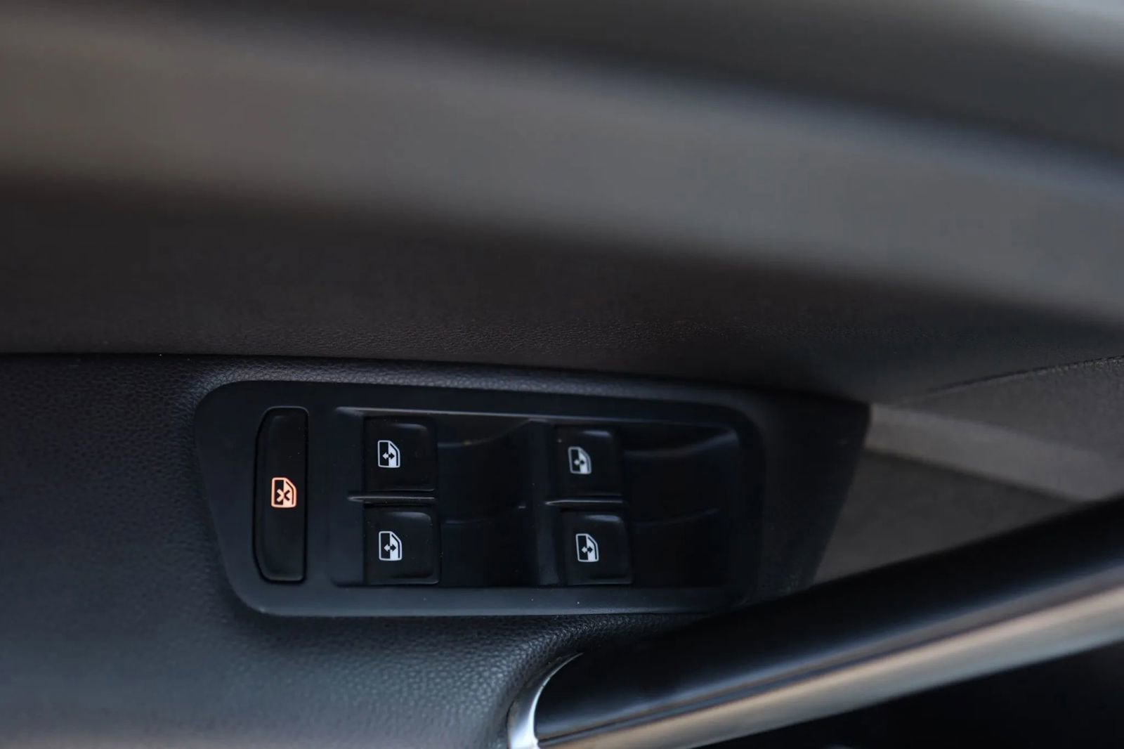 Used 2016 Volkswagen Golf SE image 10