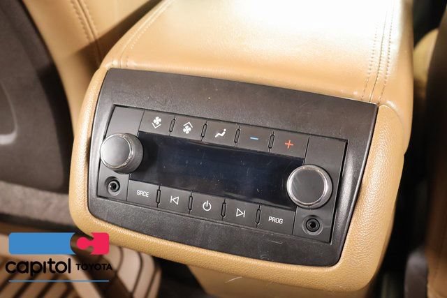 Used 2013 Buick Enclave Premium AWD/4WD image 29