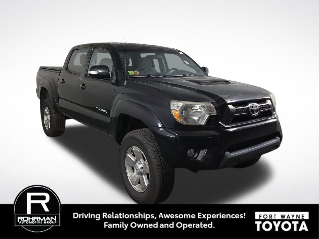 Used 2014 Toyota Tacoma 4x4 Double Cab w/ TRD Sport Package image 5
