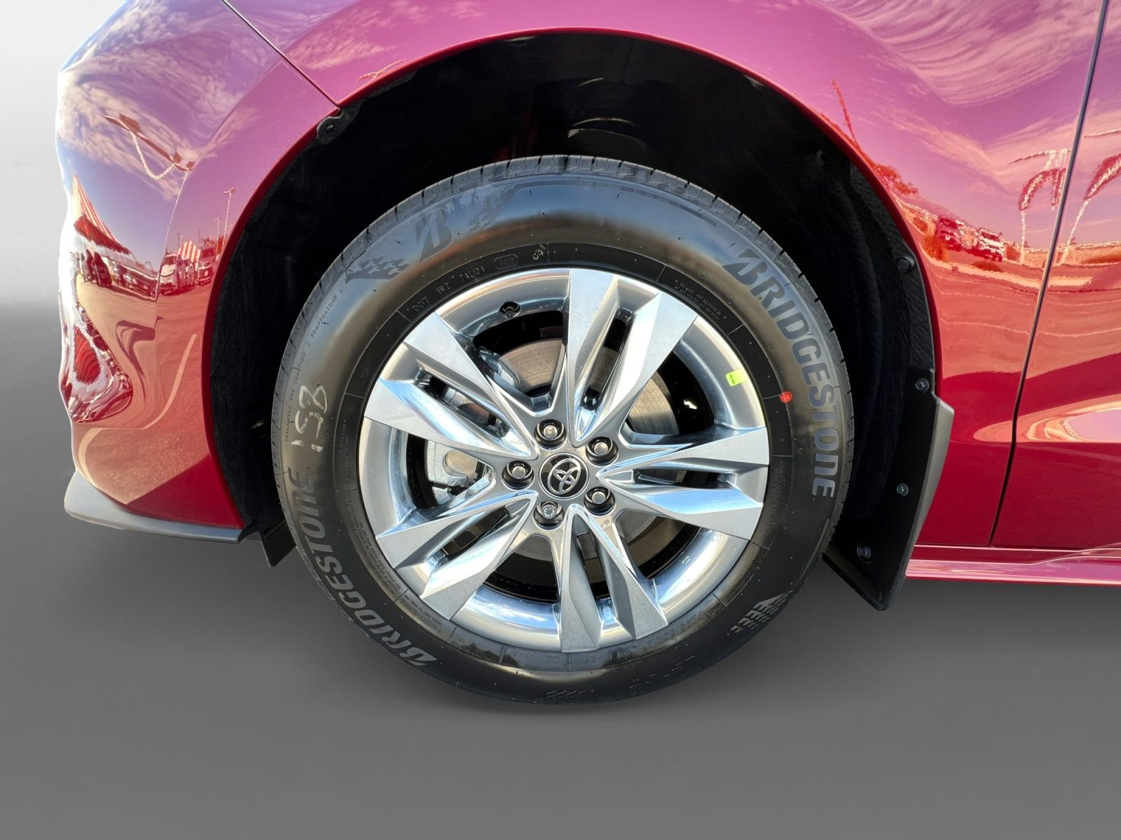 Certified 2025 Toyota Sienna XLE w/ XLE Plus Package image 14