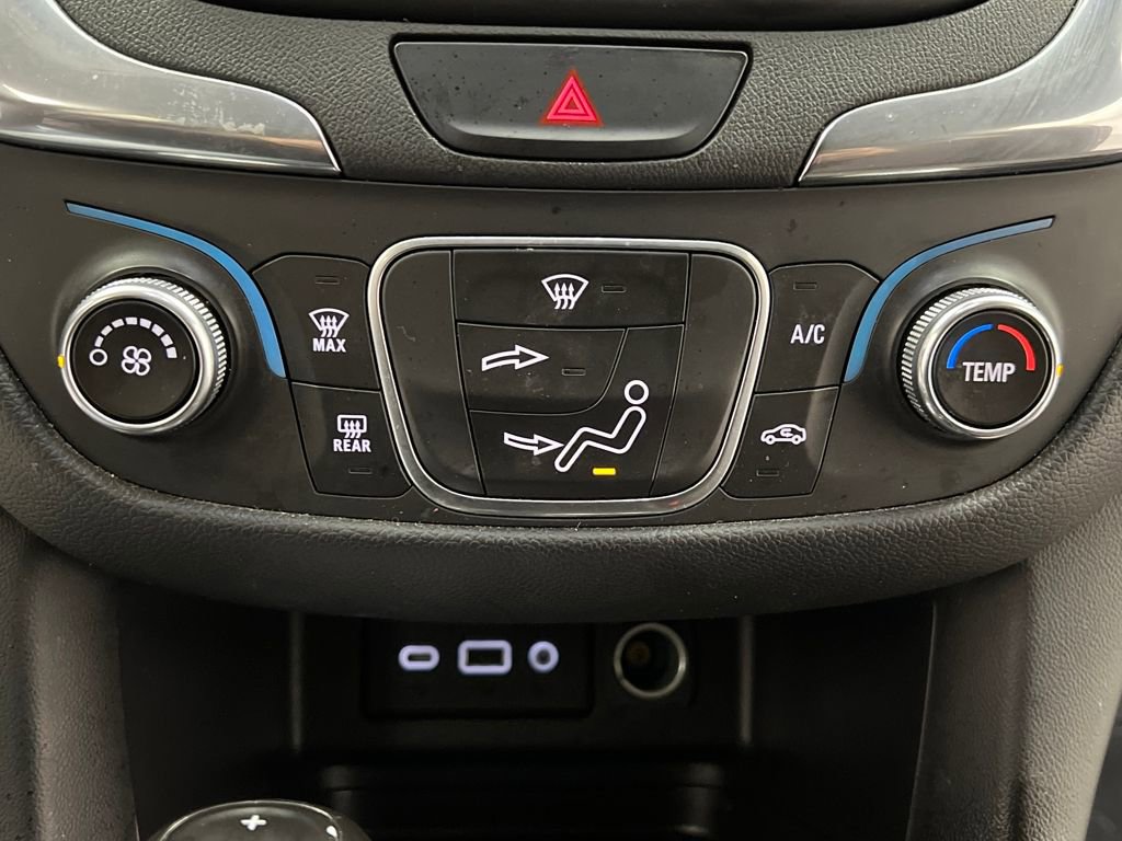 Used 2020 Chevrolet Equinox LT image 48