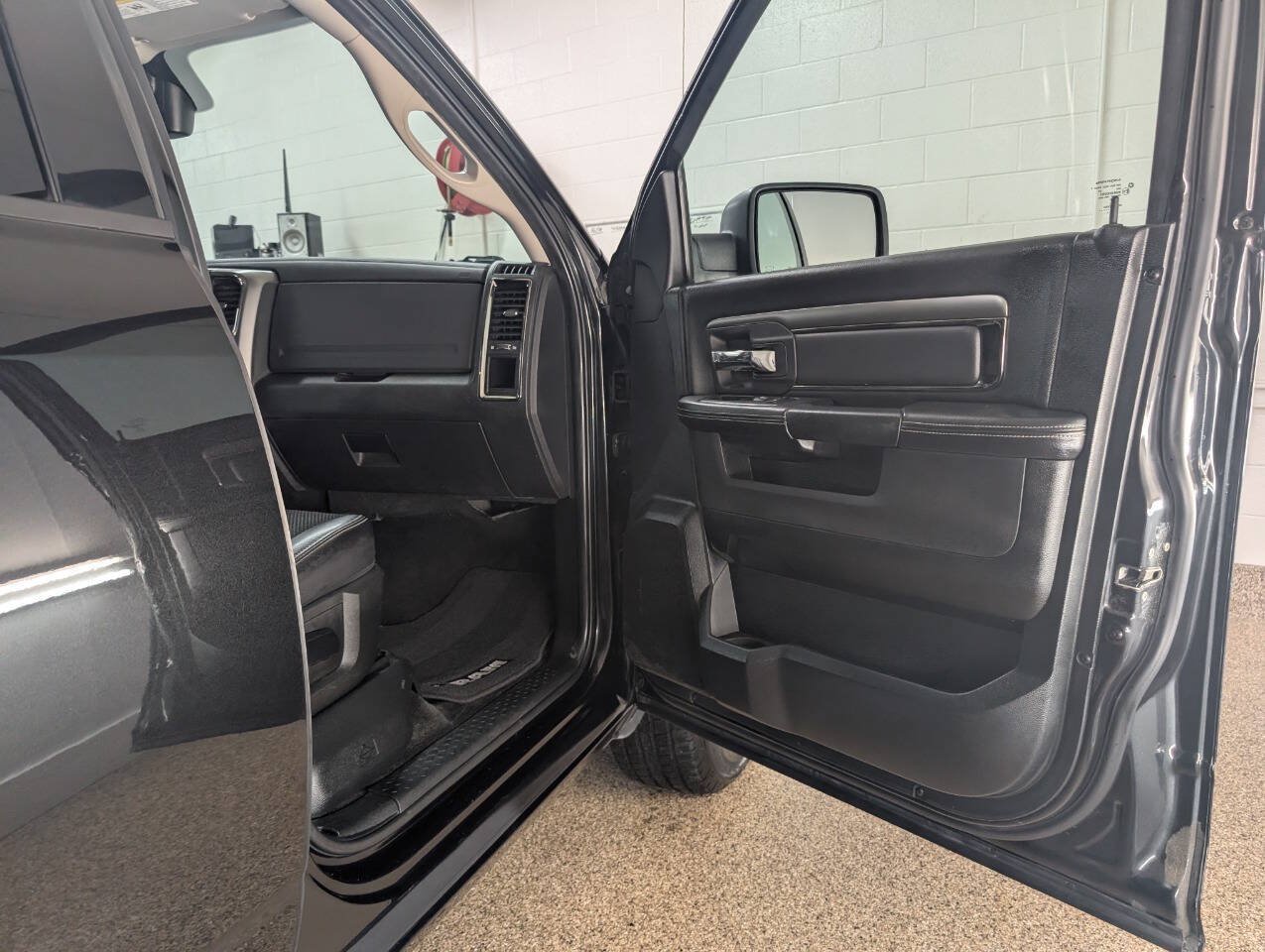 Used 2017 RAM 1500 Sport AWD/4WD image 18
