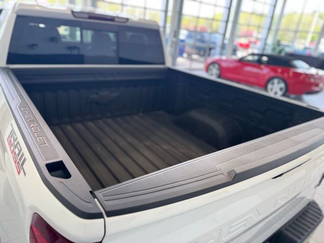 Used 2025 Chevrolet Silverado 1500 LT Trail Boss w/ Convenience Package II AWD/4WD image 41