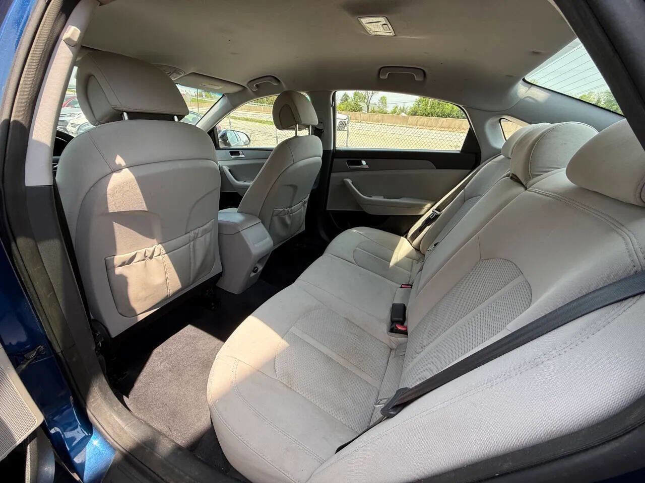 Used 2015 Hyundai Sonata SE image 12