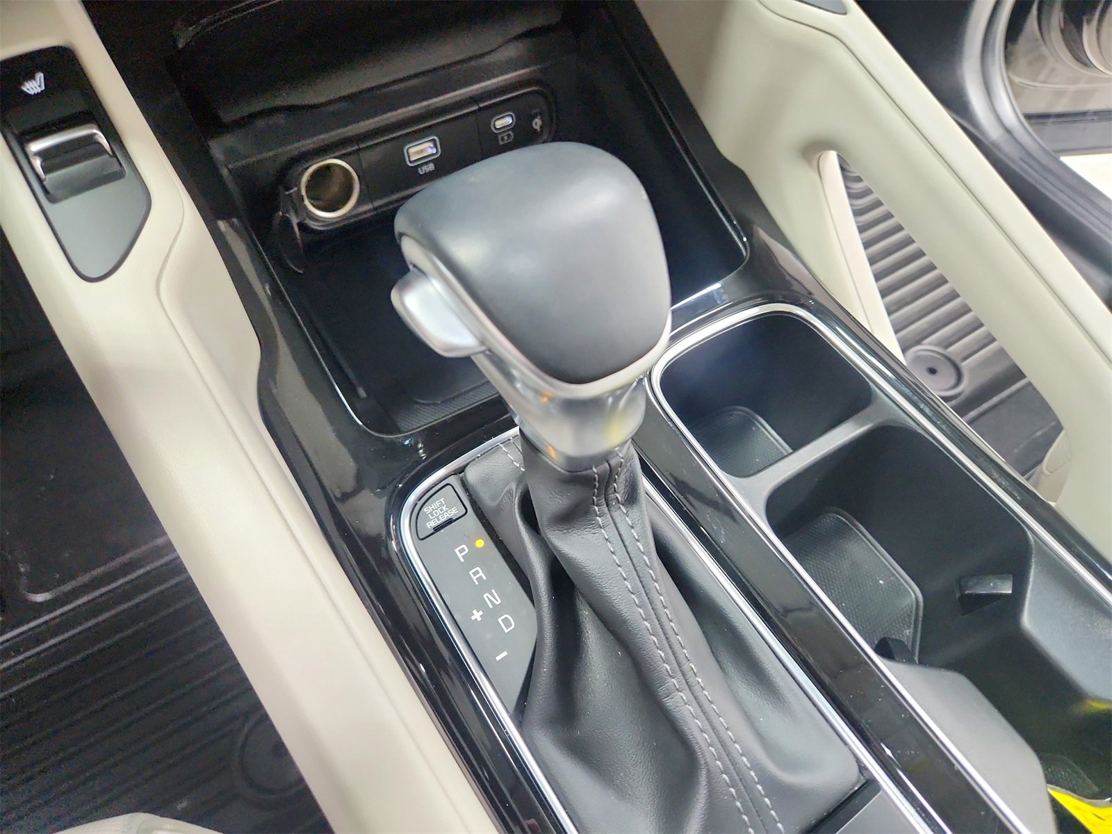 Used 2024 Kia Telluride S w/ S Sunroof Package image 26