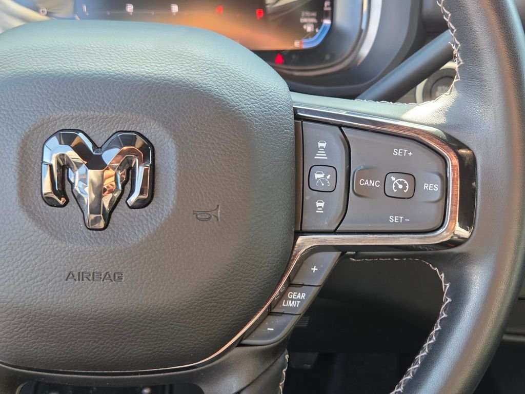 Used 2024 RAM 3500 Limited AWD/4WD image 27