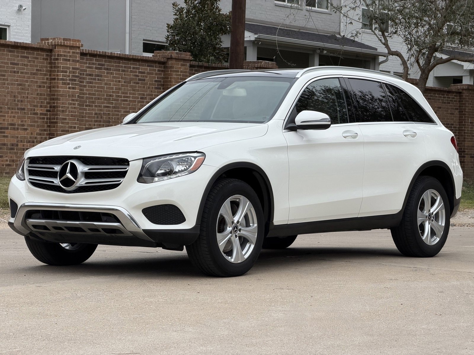 Used 2018 Mercedes-Benz GLC 300 image 9