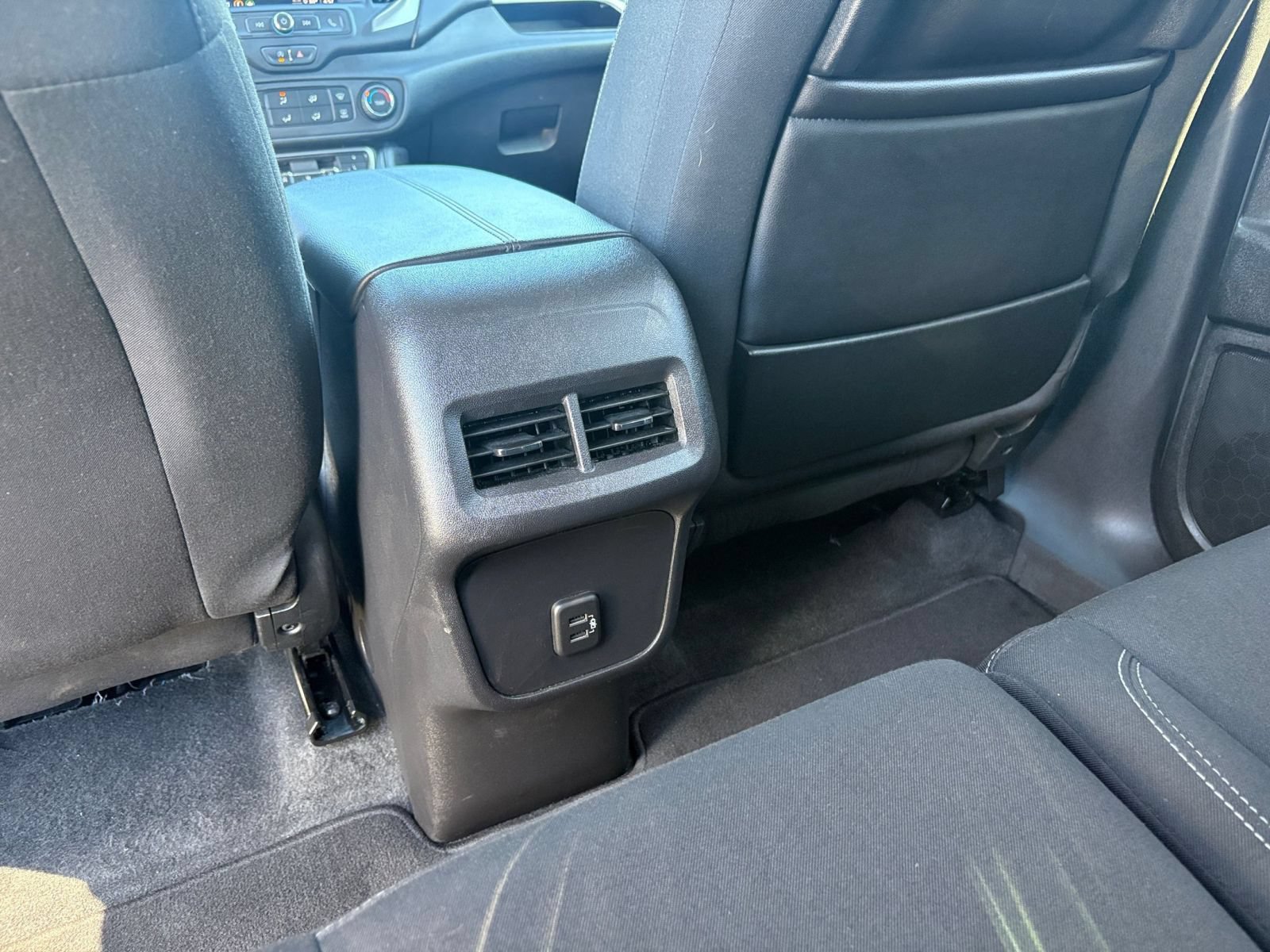 Used 2024 GMC Terrain SLE FWD image 22