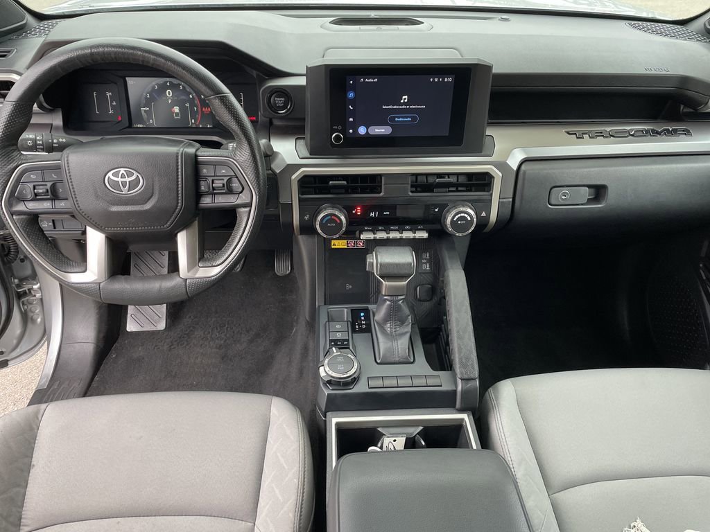 Certified 2025 Toyota Tacoma SR5 AWD/4WD image 16