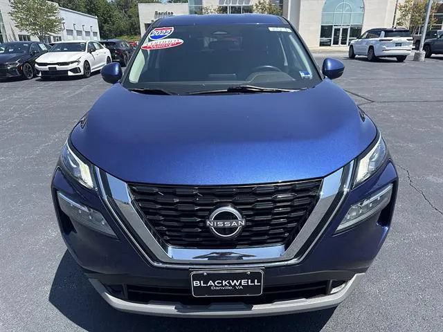 Used 2022 Nissan Rogue SV AWD/4WD image 2