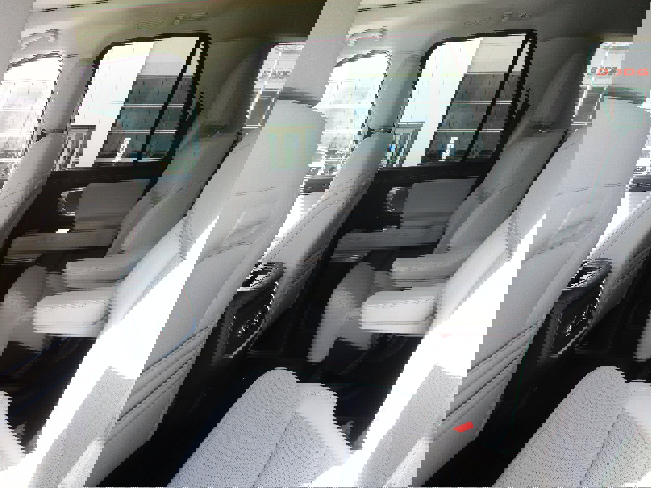 Used 2025 Ford Expedition Platinum image 43