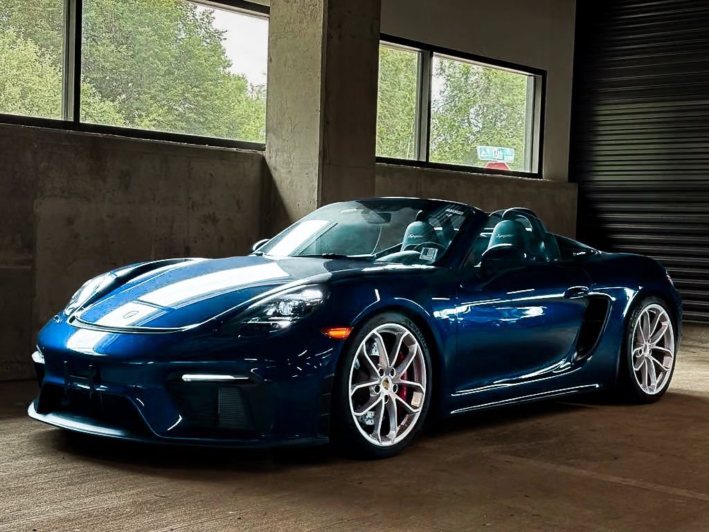 Used 2022 Porsche 718 Boxster Spyder RWD image 2