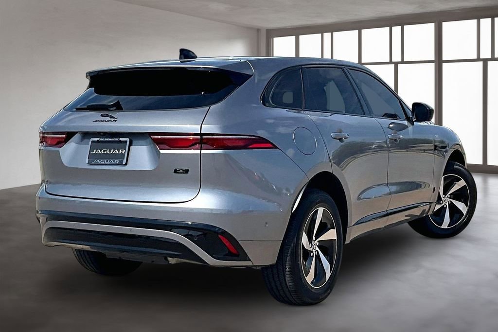Used 2026 Jaguar F-PACE R-Dynamic S image 2