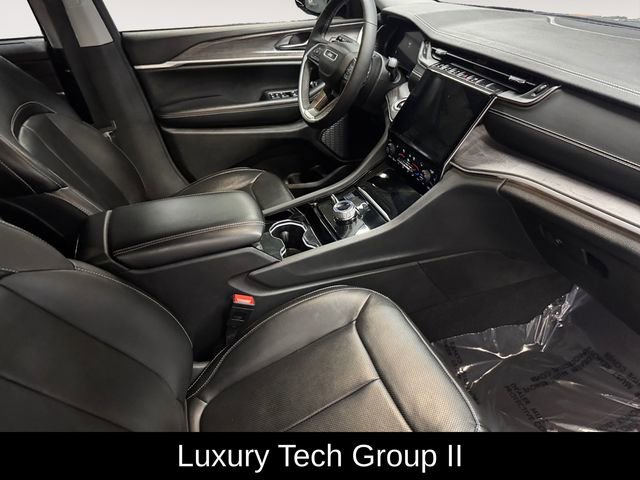 Used 2023 Jeep Grand Cherokee L Limited w/ Luxury Tech Group II image 4
