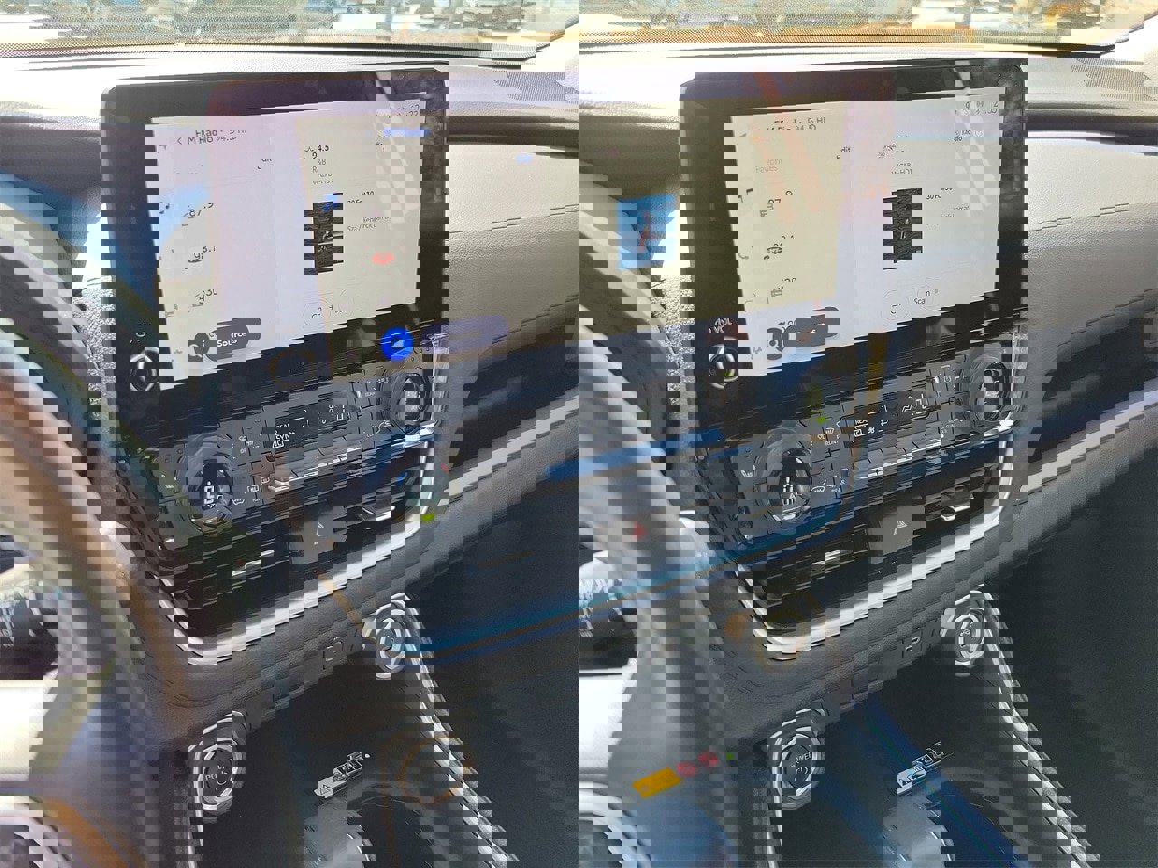 Used 2024 Toyota Grand Highlander XLE image 25