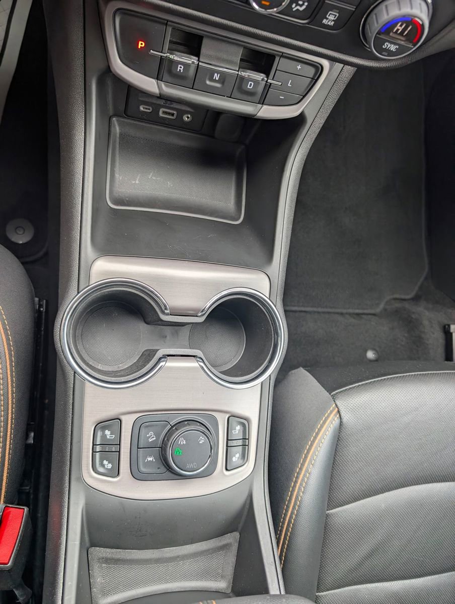 Used 2023 GMC Terrain AT4 image 25