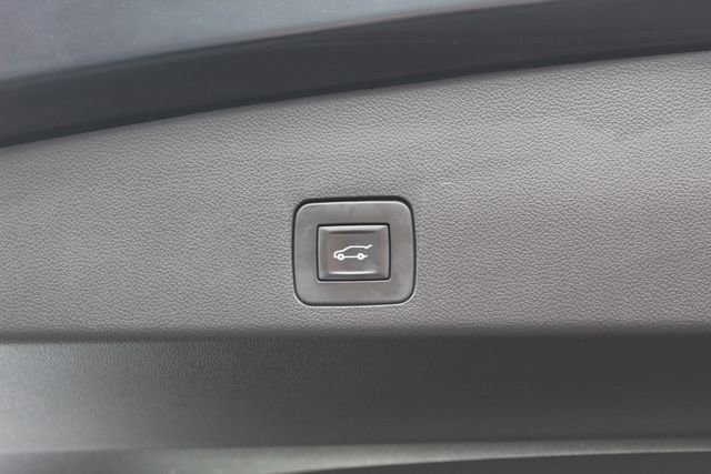 Used 2020 Buick Encore GX Essence w/ Experience Buick Package AWD/4WD image 5