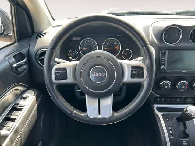 Used 2015 Jeep Compass High Altitude image 12