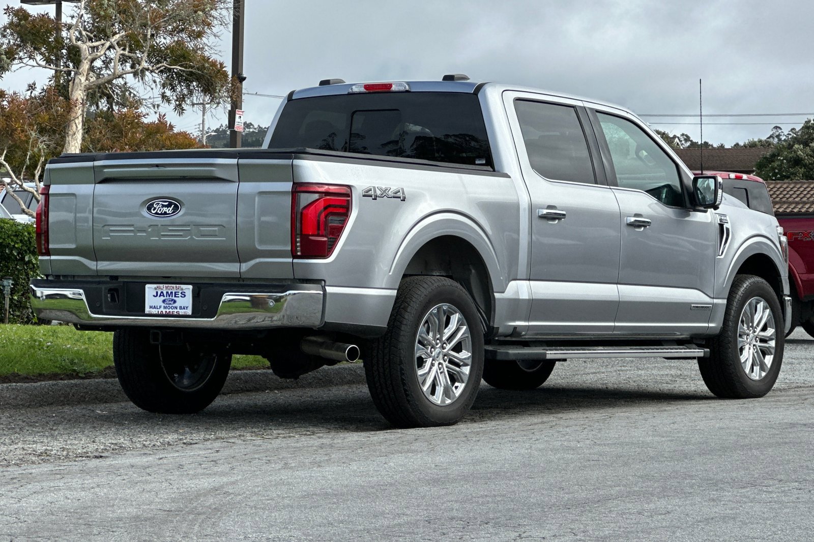 Used 2025 Ford F150 Lariat w/ Equipment Group 501A Mid image 5
