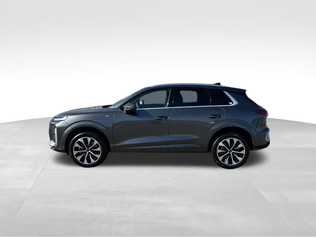 New 2026 Audi Q3 quattro 2.0T image 2