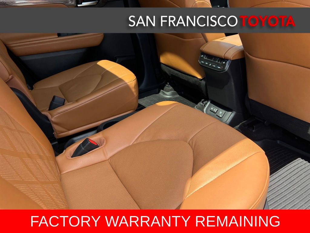 Used 2023 Toyota Highlander Platinum FWD image 19