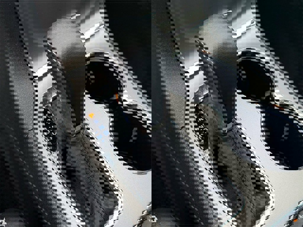 Used 2018 Jeep Grand Cherokee Limited w/ Luxury Group II image 23