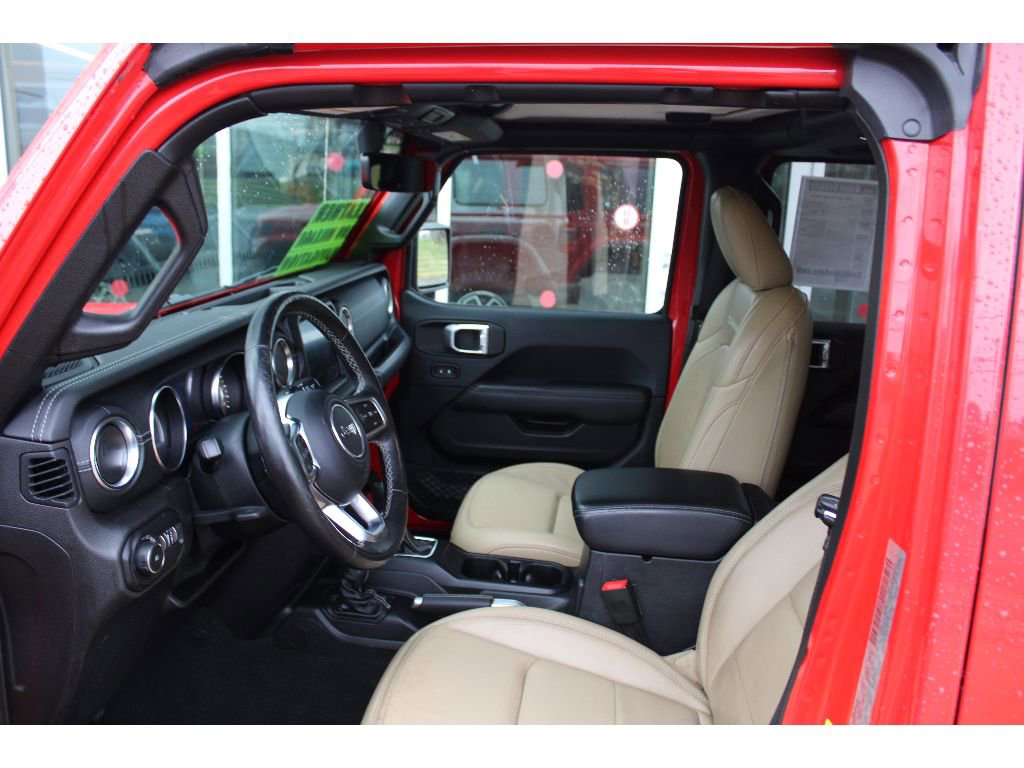 Used 2018 Jeep Wrangler Unlimited Sahara w/ Dual Top Group image 25