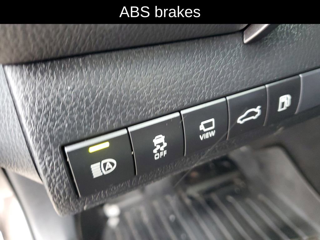 Used 2018 Toyota Camry XLE w/ Audio Package image 9