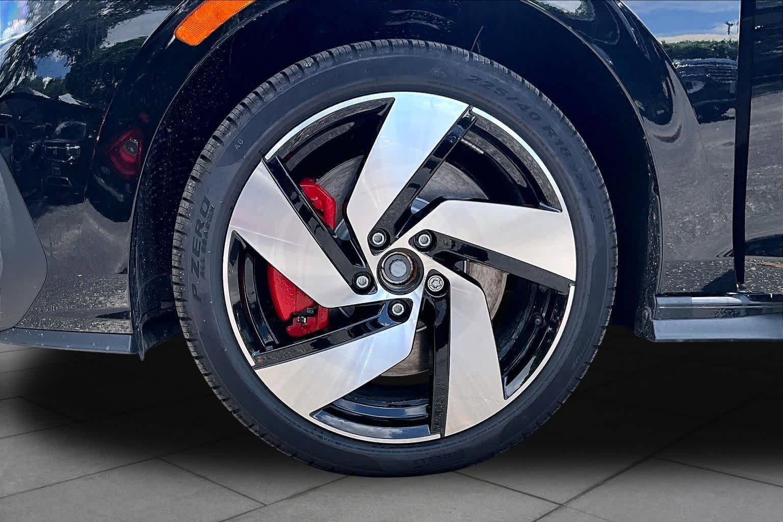 New 2026 Volkswagen Golf S FWD image 9