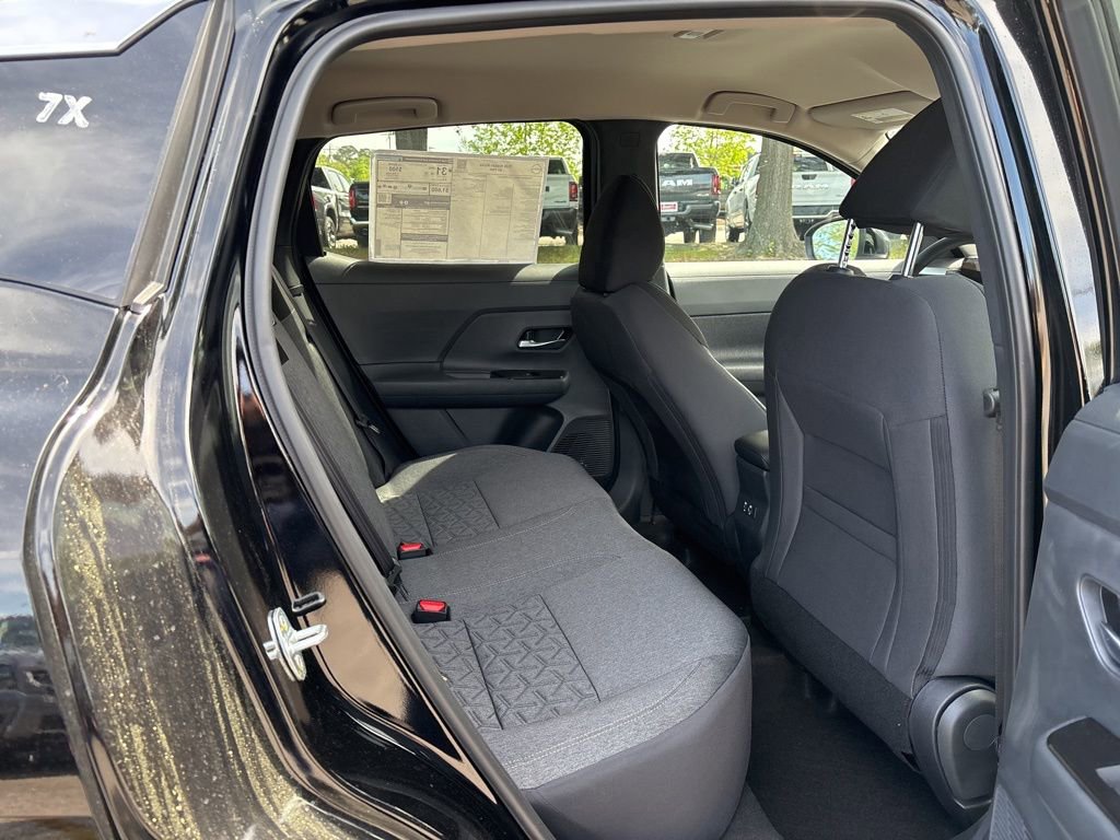 New 2026 Nissan Kicks SV w/ Charging Package FWD image 16