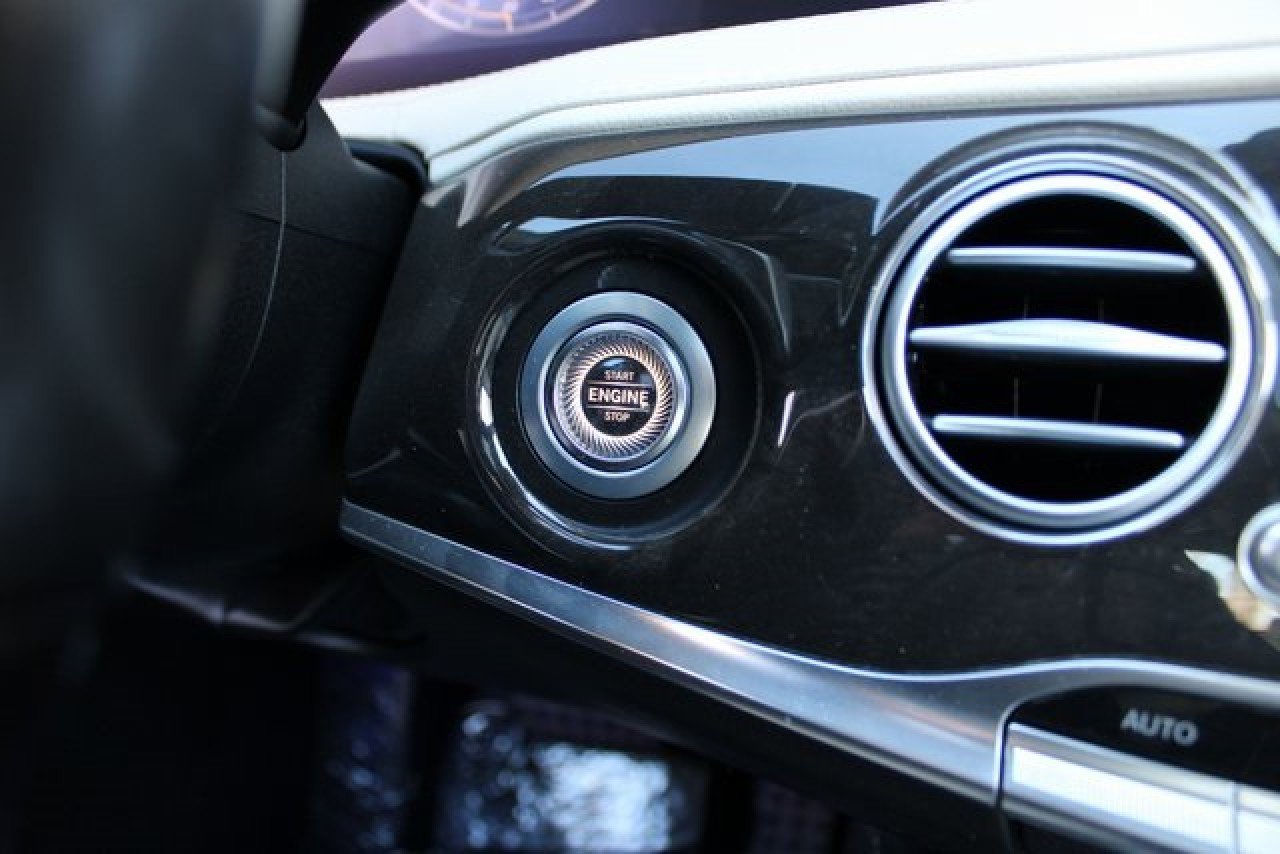 Used 2018 Mercedes-Benz S 450 Sedan image 20