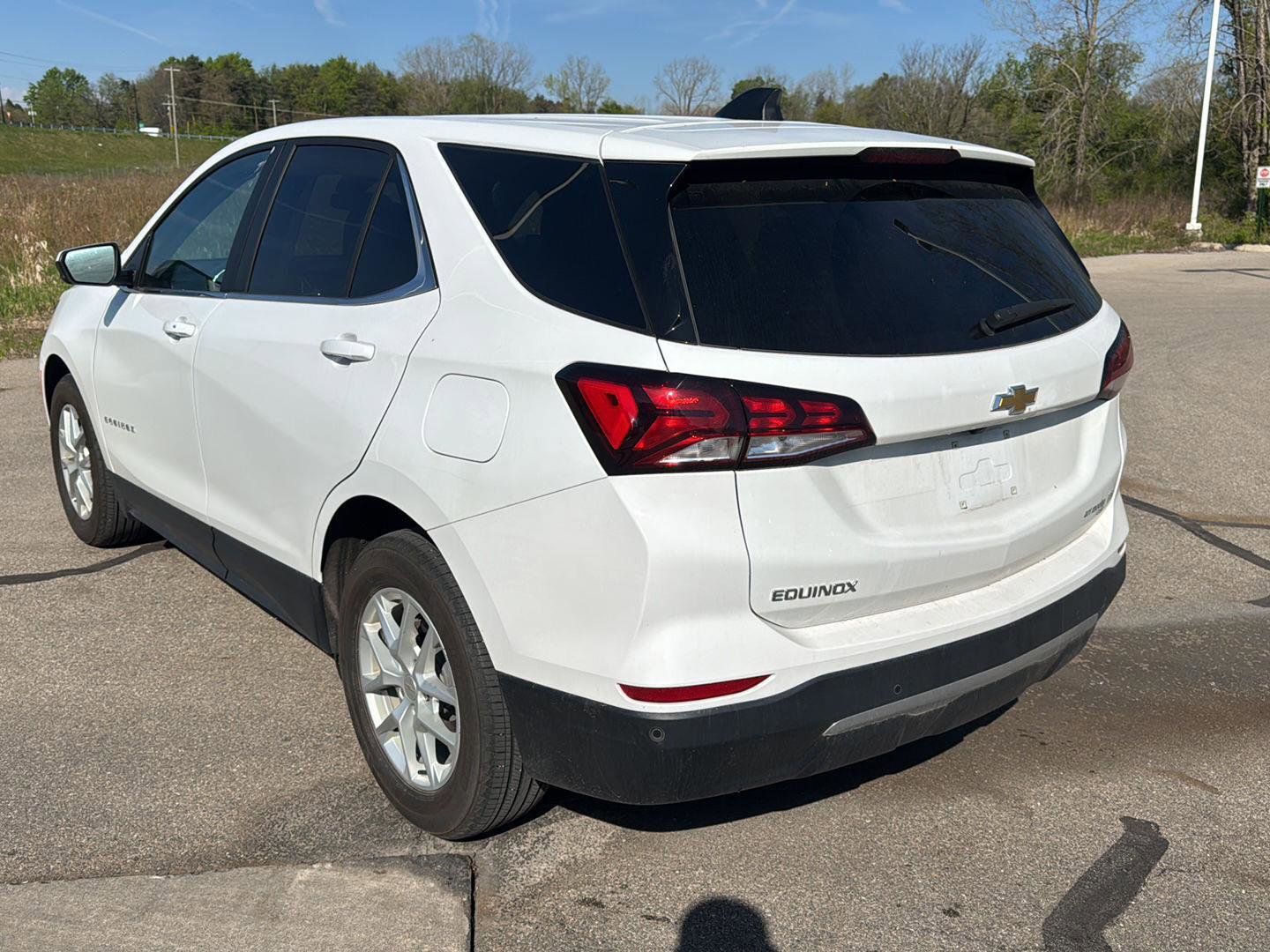 Used 2023 Chevrolet Equinox LT FWD image 3