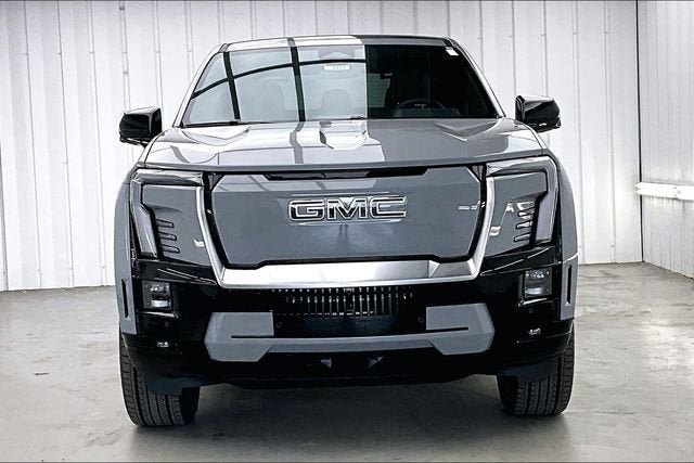 New 2025 GMC Sierra EV Denali image 3