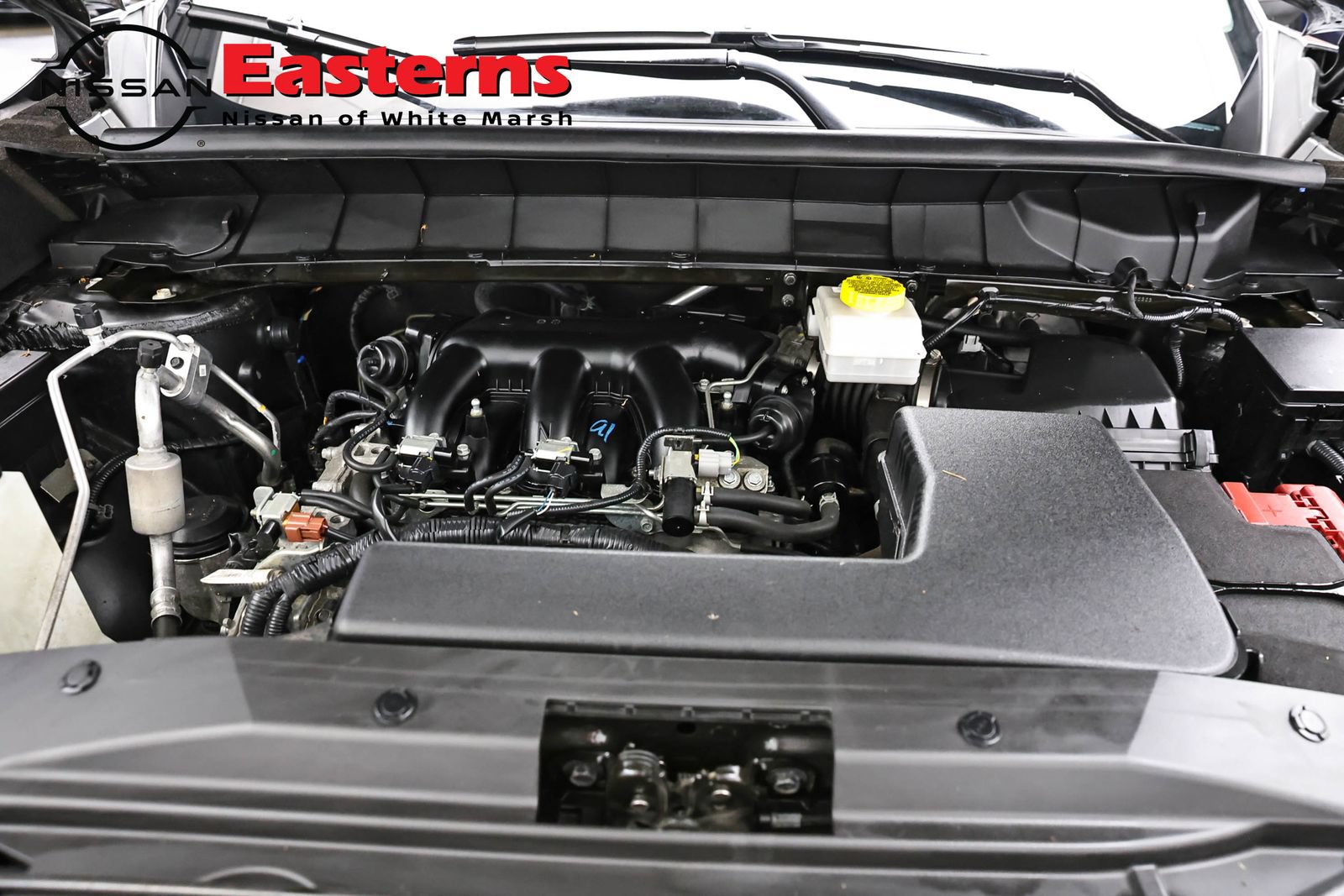 Used 2023 Nissan Pathfinder S AWD/4WD image 7