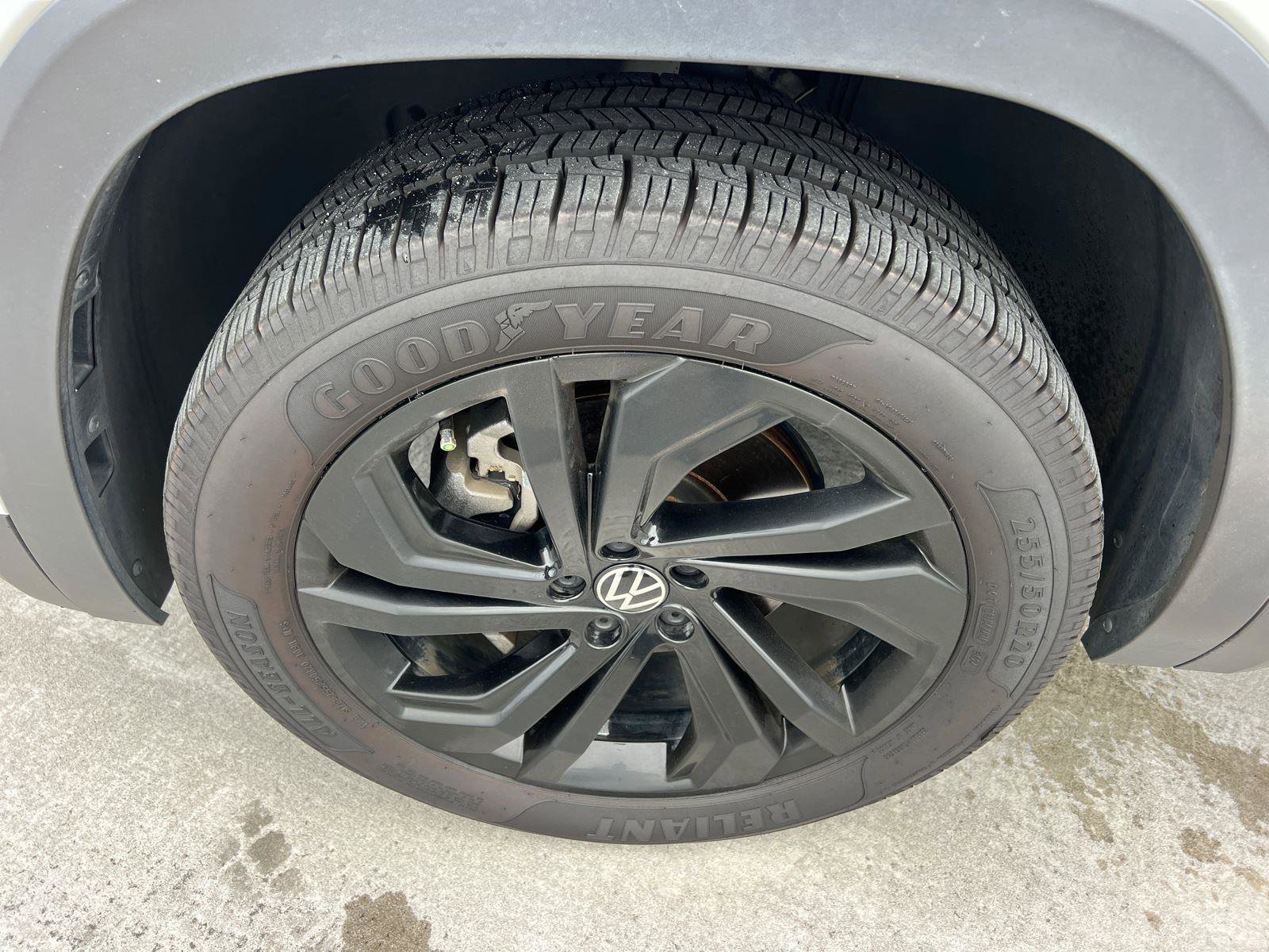 Used 2023 Volkswagen Atlas SE image 11