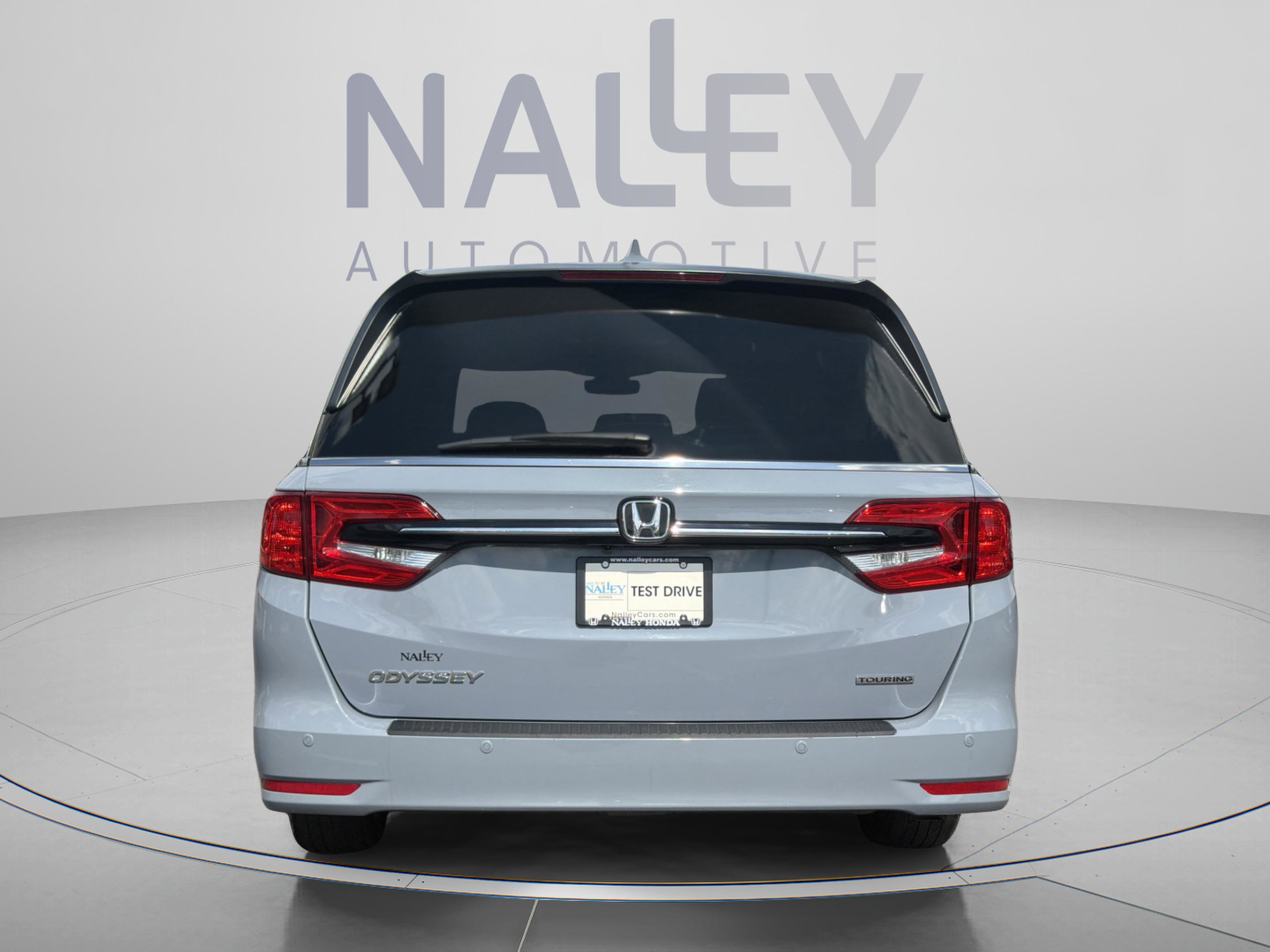 Used 2024 Honda Odyssey Touring image 4