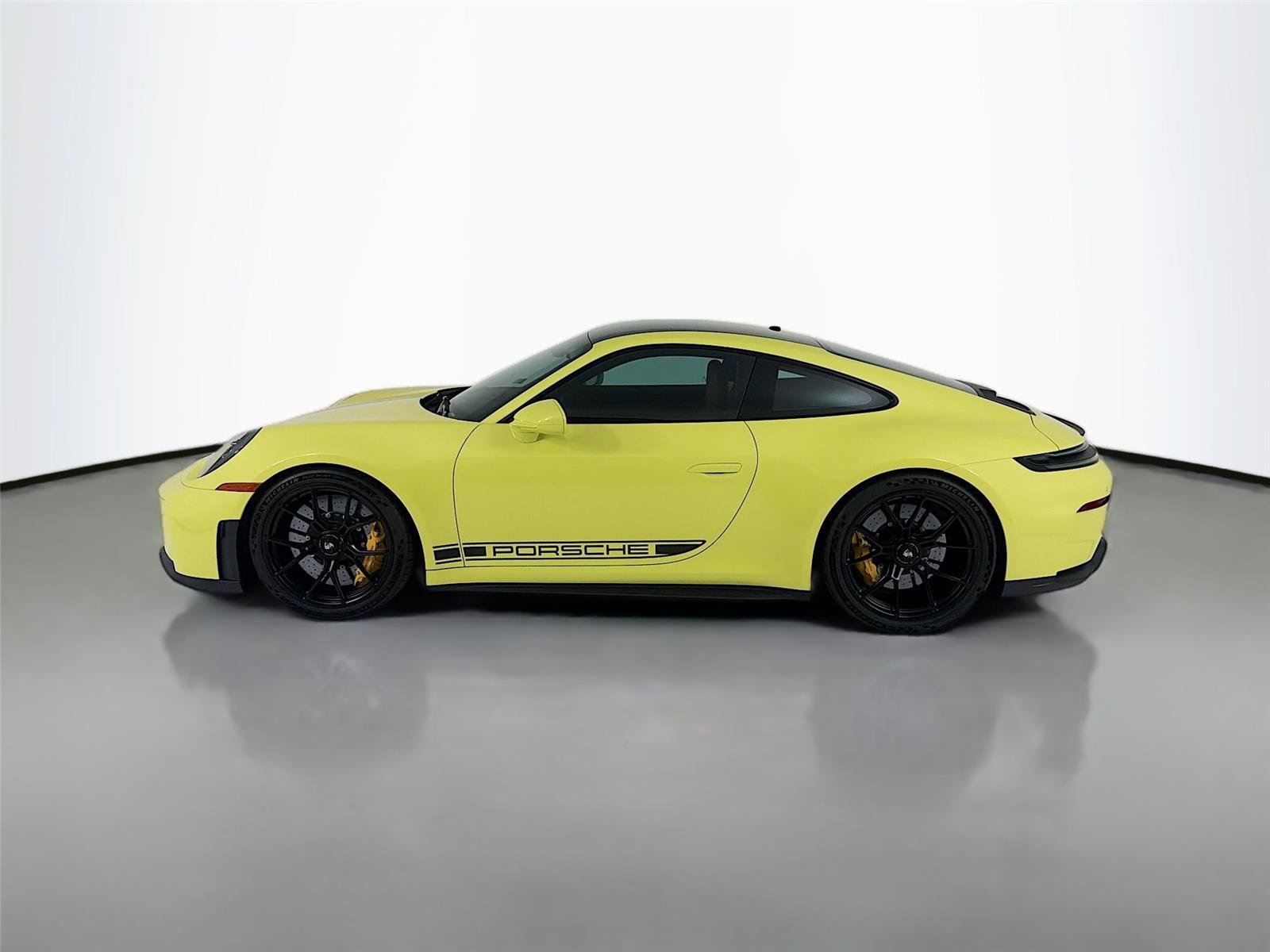 Certified 2026 Porsche 911 GT3 RWD image 2