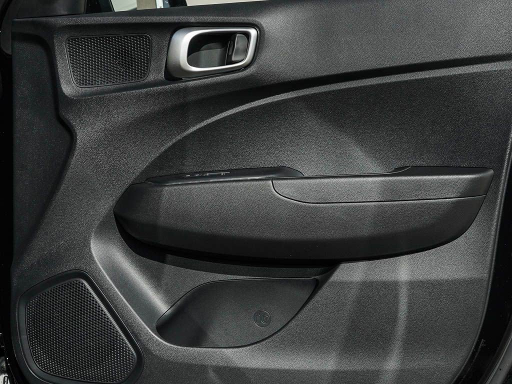 New 2026 Hyundai Venue SE FWD image 9