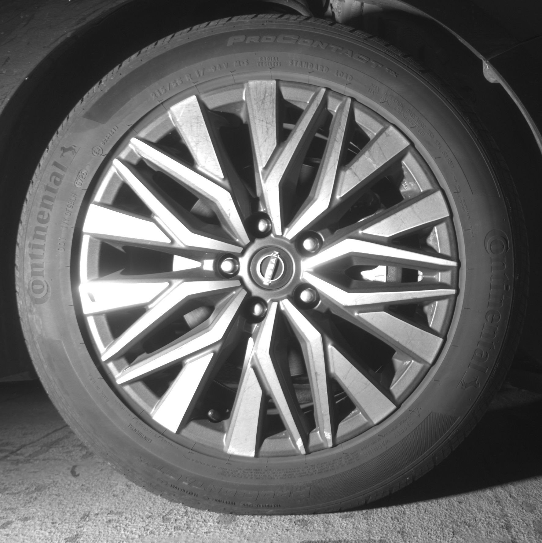 Used 2025 Nissan Altima 2.5 SV FWD image 13