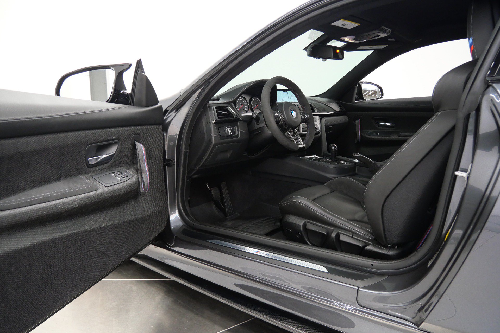Used 2016 BMW M4 GTS RWD image 22