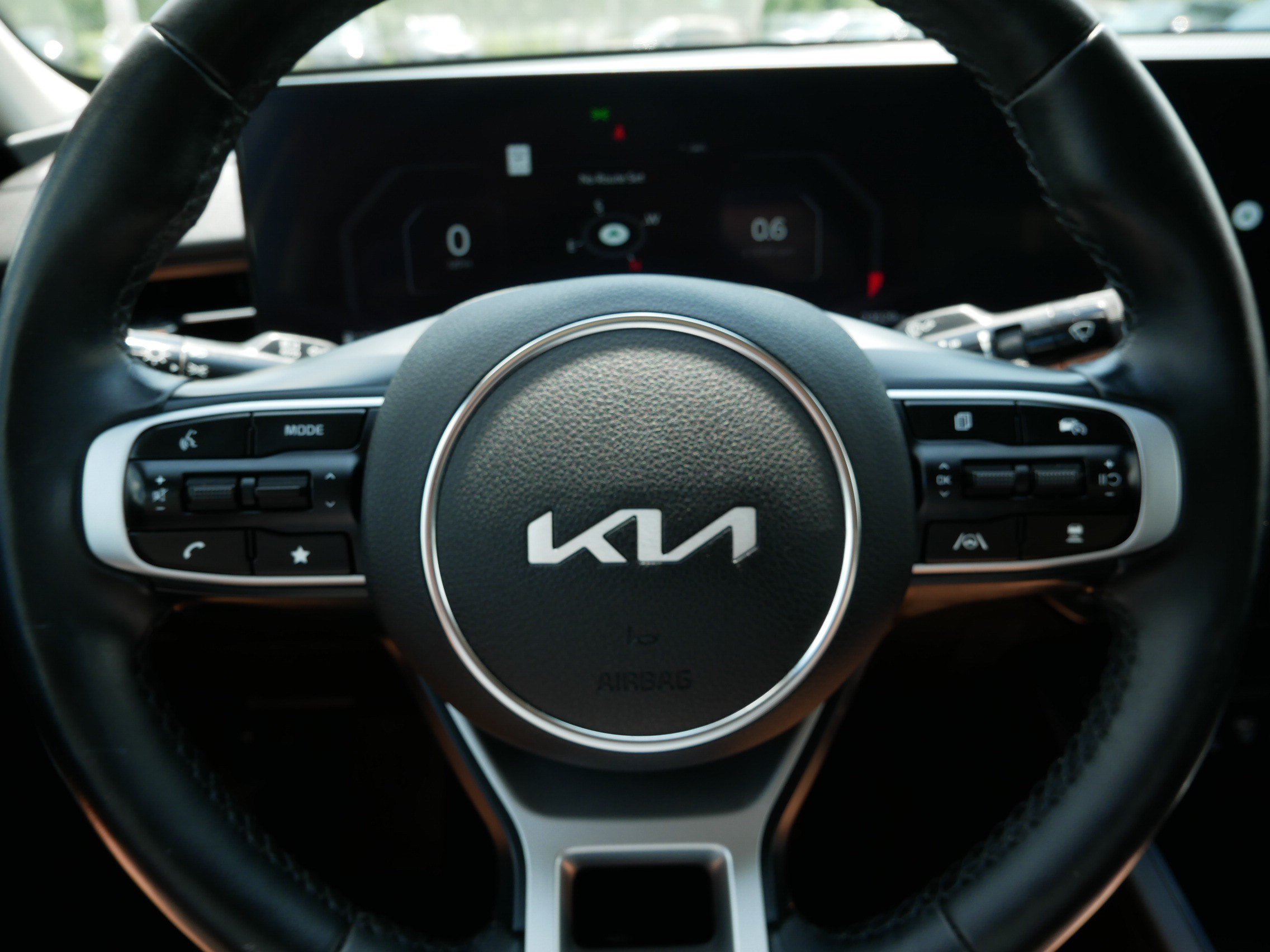Used 2025 Kia K5 EX FWD image 25