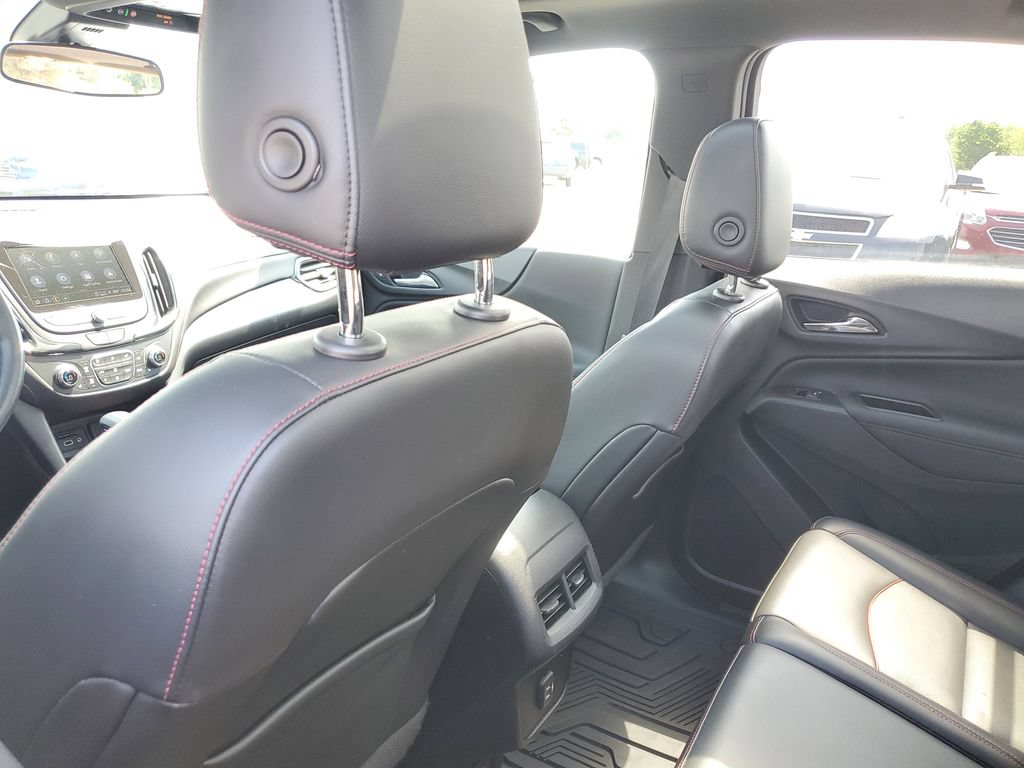 Certified 2022 Chevrolet Equinox RS w/ RS Leather Package AWD/4WD image 32