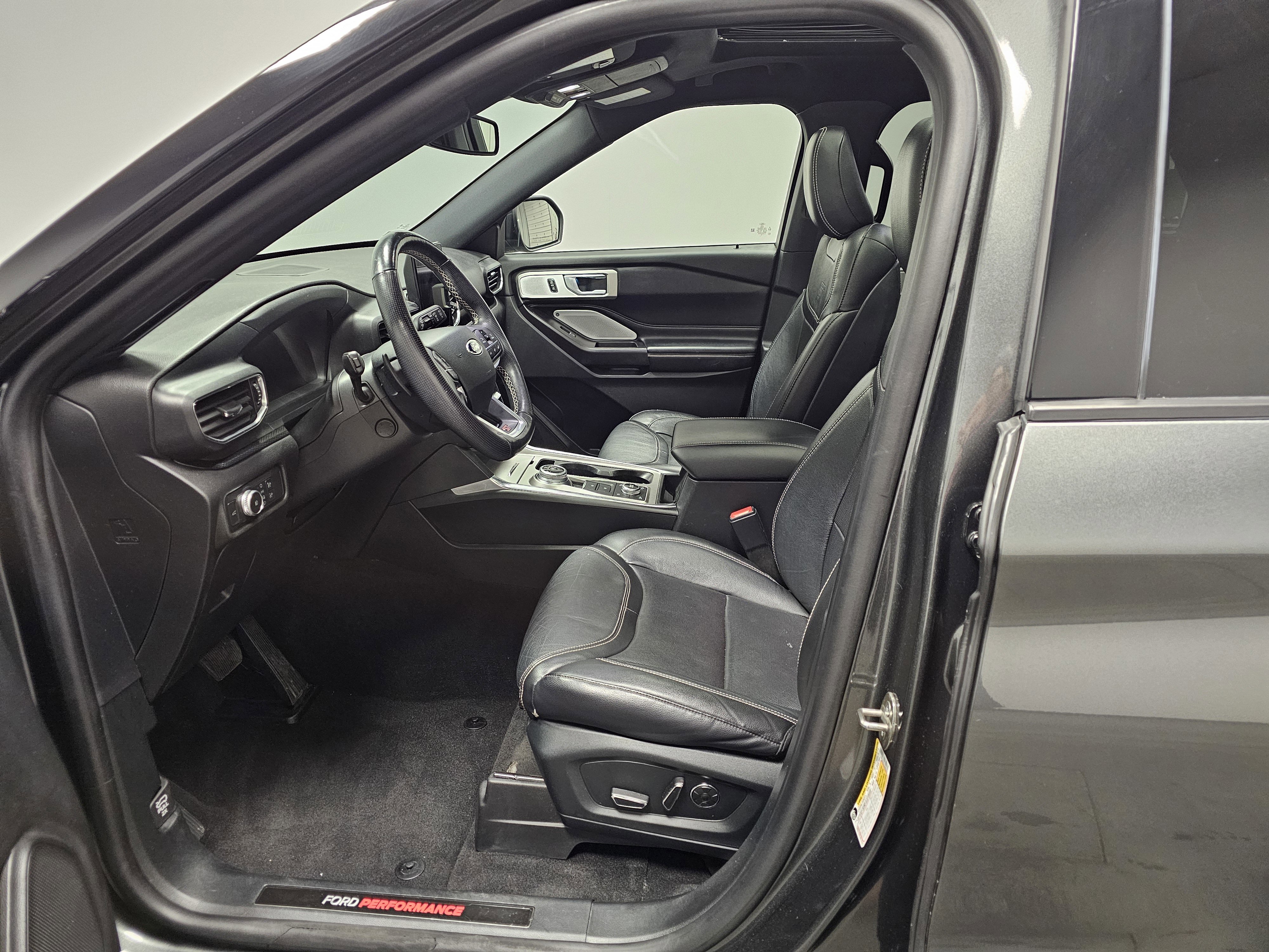 Used 2020 Ford Explorer ST image 12